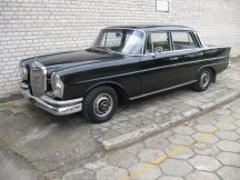 W 111 220 S