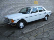 W 123  200