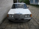 W 123  200