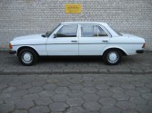 W 123  230 E