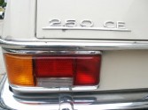 W 114  250CE