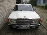 W 123  200 D